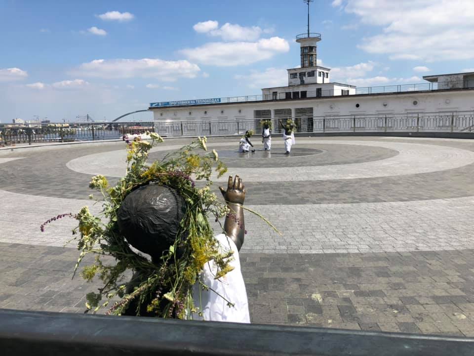 Лыбедь, Кий, Щек и Хорив фото: Владимир Журавель