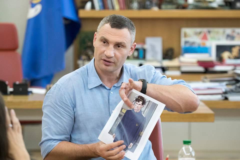 Кличко был впечатлен некоторыми образцами Фото: Facebook