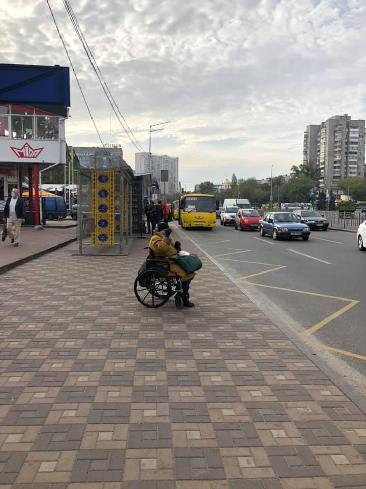 Женщина на инвалидной коляске. Фото: Татьяна Шахнюк