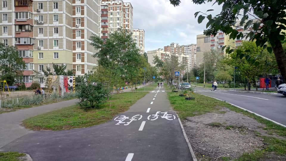 Велодорожка на троещине. Фото: Александр Густелев