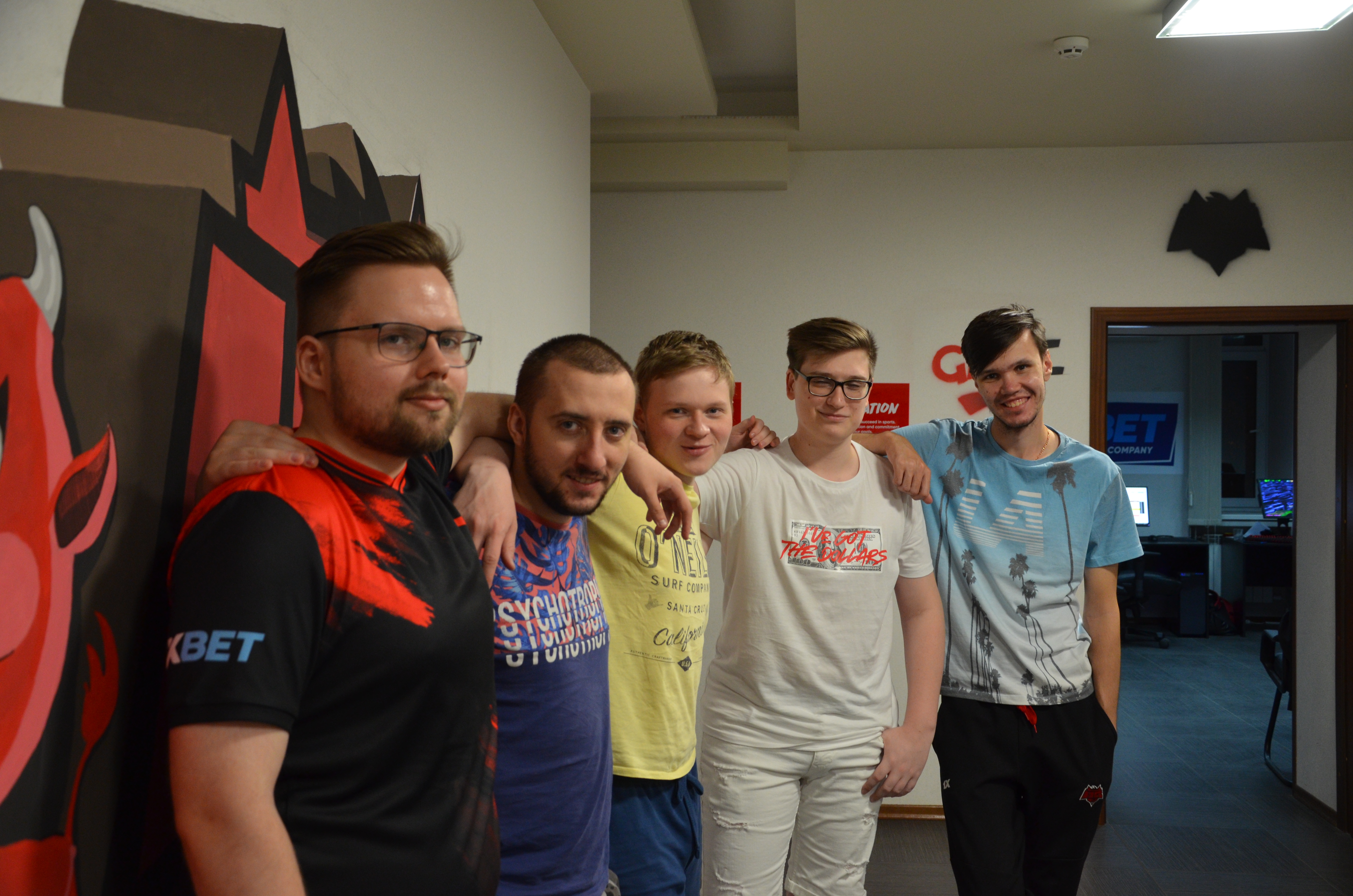 Команда HellRaisers на тренировочной базе. Фото: Иван Сотников