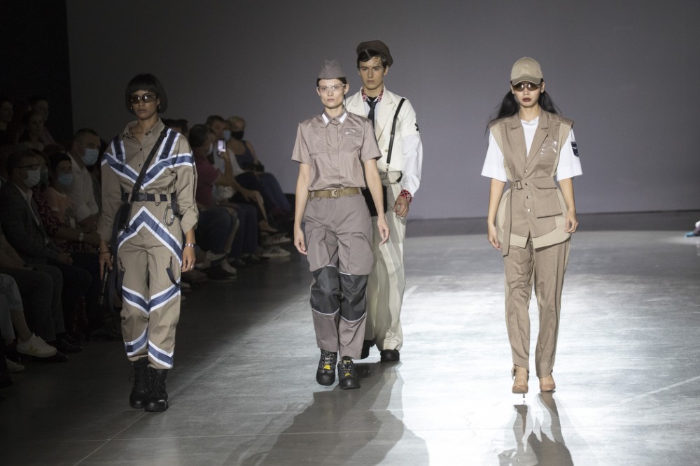 Образцы формы для КП "Киевпастранс". Фото: пресс-служба КГГА