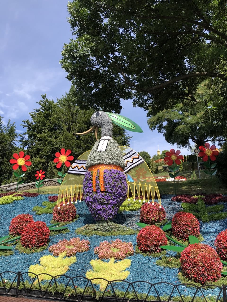 20 августа открылась выставка "Во вселенной Марии Примаченко"