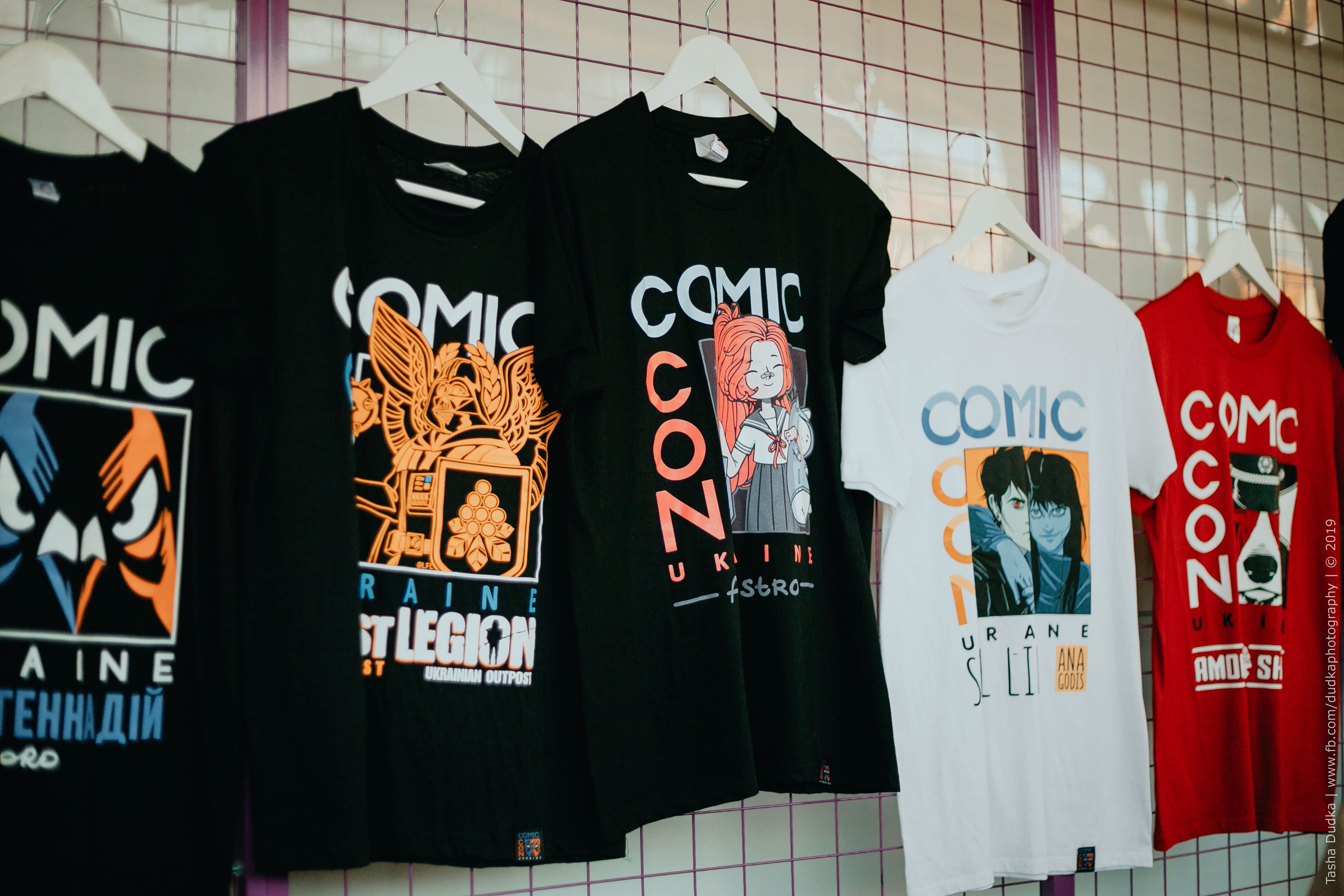 Огромный маркет. Фото: Comic Con Ukraine 2021