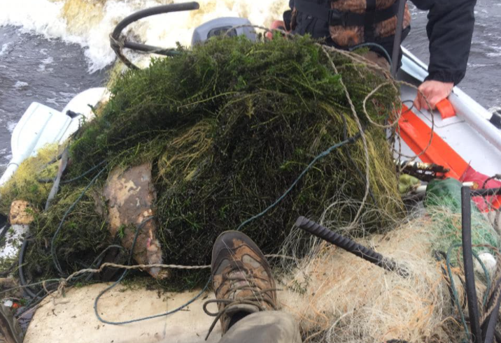 Сложно представить, какой в лодке стоял запах. Фото: Александр Корчинский