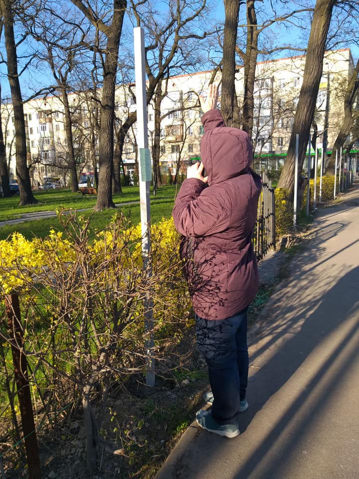 Столбики строительного забора. Фото: Кирилл Степанец