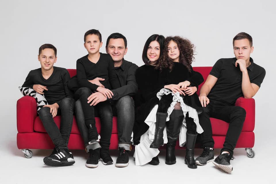 Виталий Даниленко с женой и детьми. Фото: Facebook Виталий Даниленко