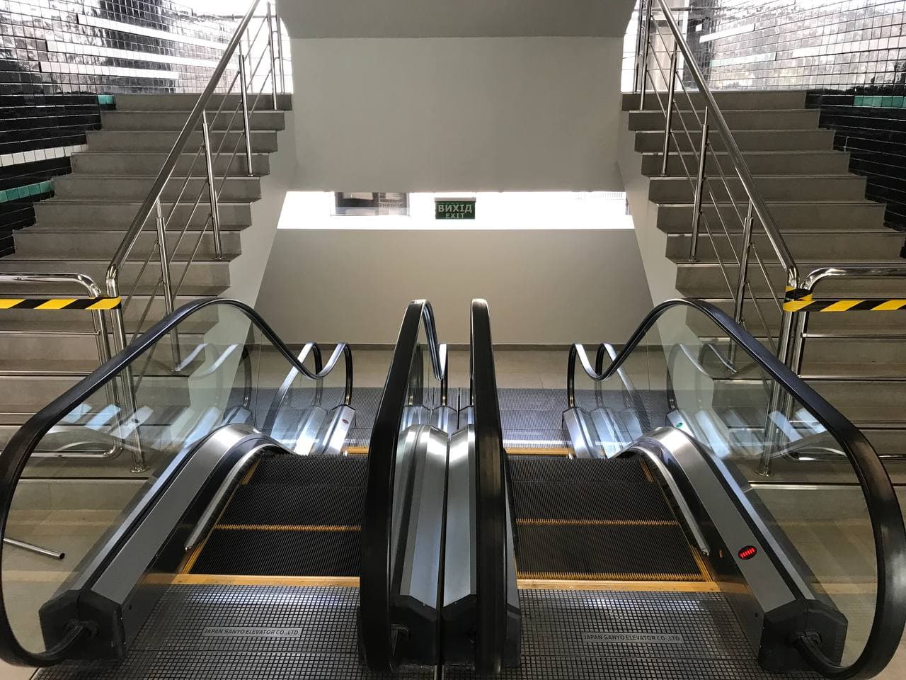 Обновили лестницы и эскалаторы. Фото: Факты