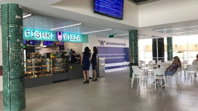 Фудкорт. Фото: Факты