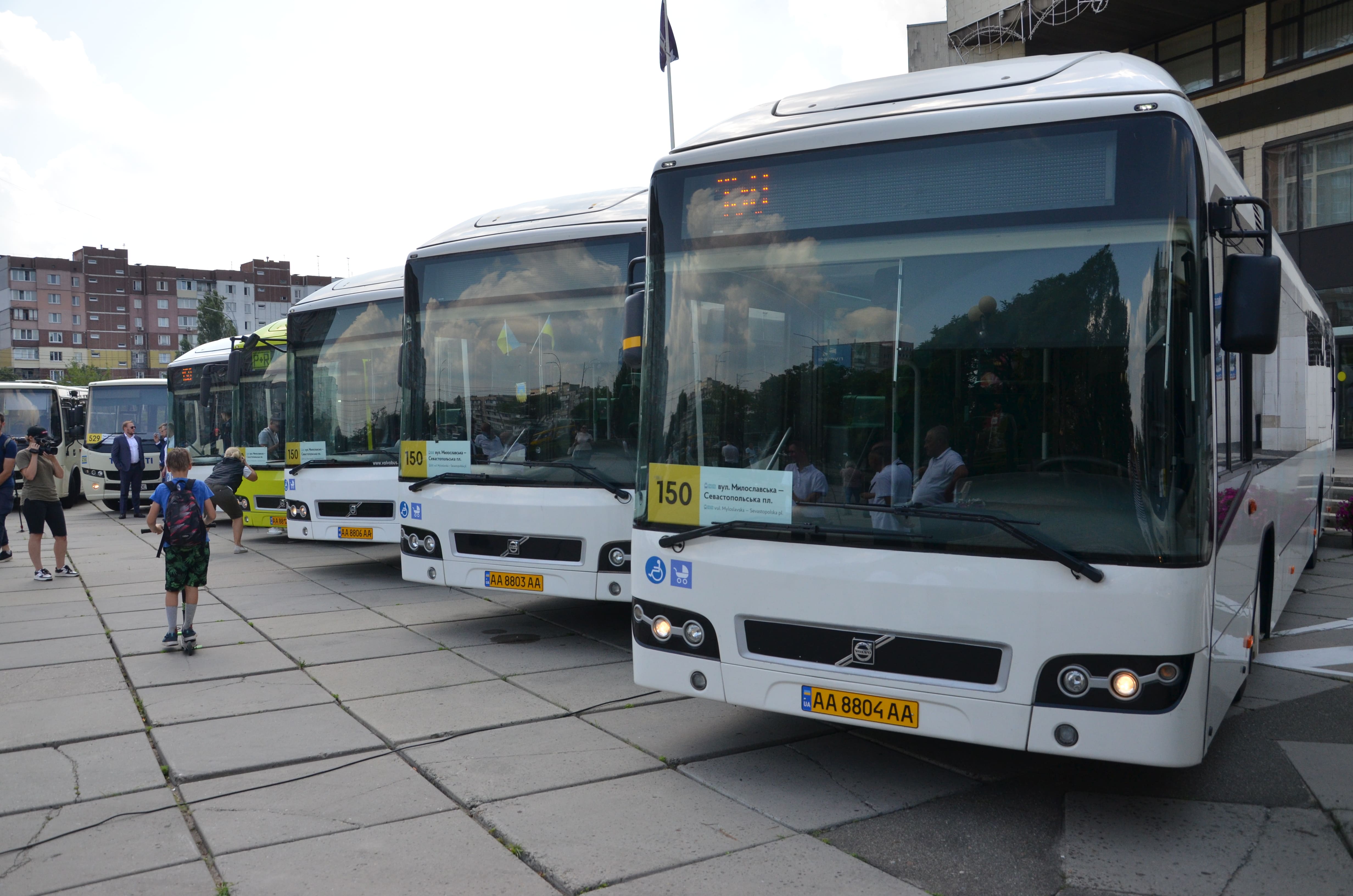 Новые маршрутки. Фото: Иван Сотников