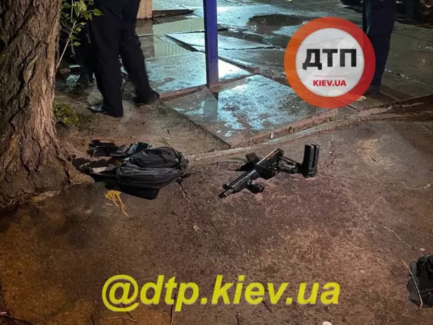 Оружие задержанного. Фото: dtp.kiev.ua