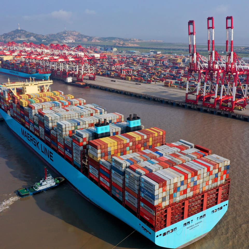 Корабль с контейнерами. Фото: Facebook Виталий Стелик