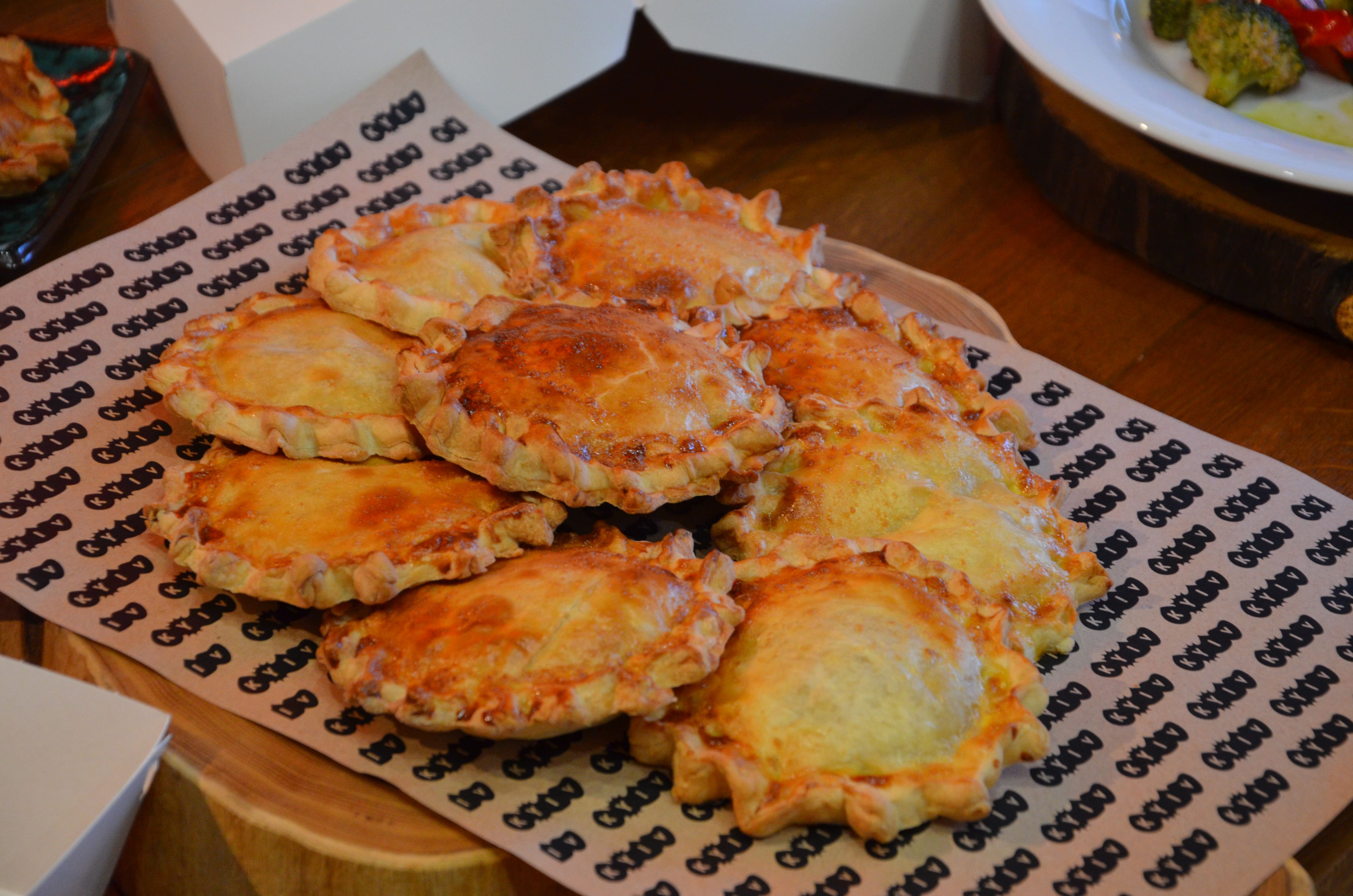 Kyiv Pie с осетром. Фото: Иван Сотников