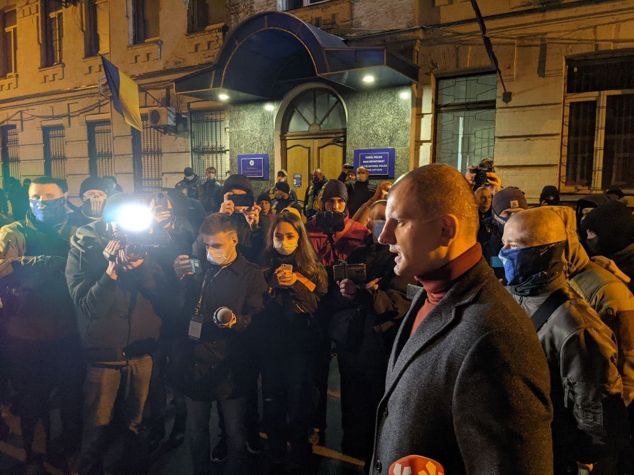 Евгений карась на акции. Фото: t.me/zaborona_com