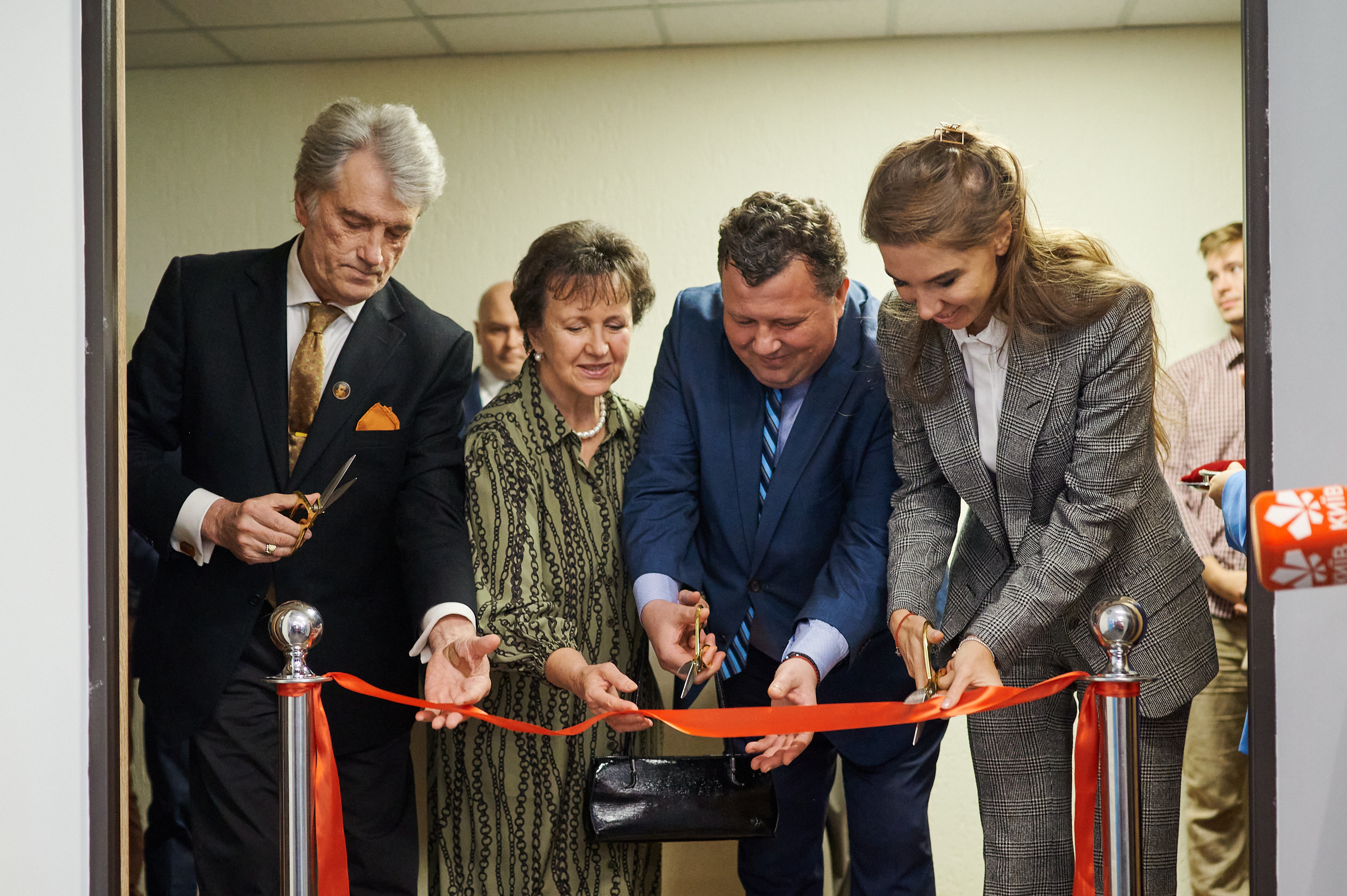 Новое современное интерактивное пространство для будущих специалистов: выпускница ИМО, акционер IBOX BANK Алена Шевцова создала центр интерактивного обучения фото