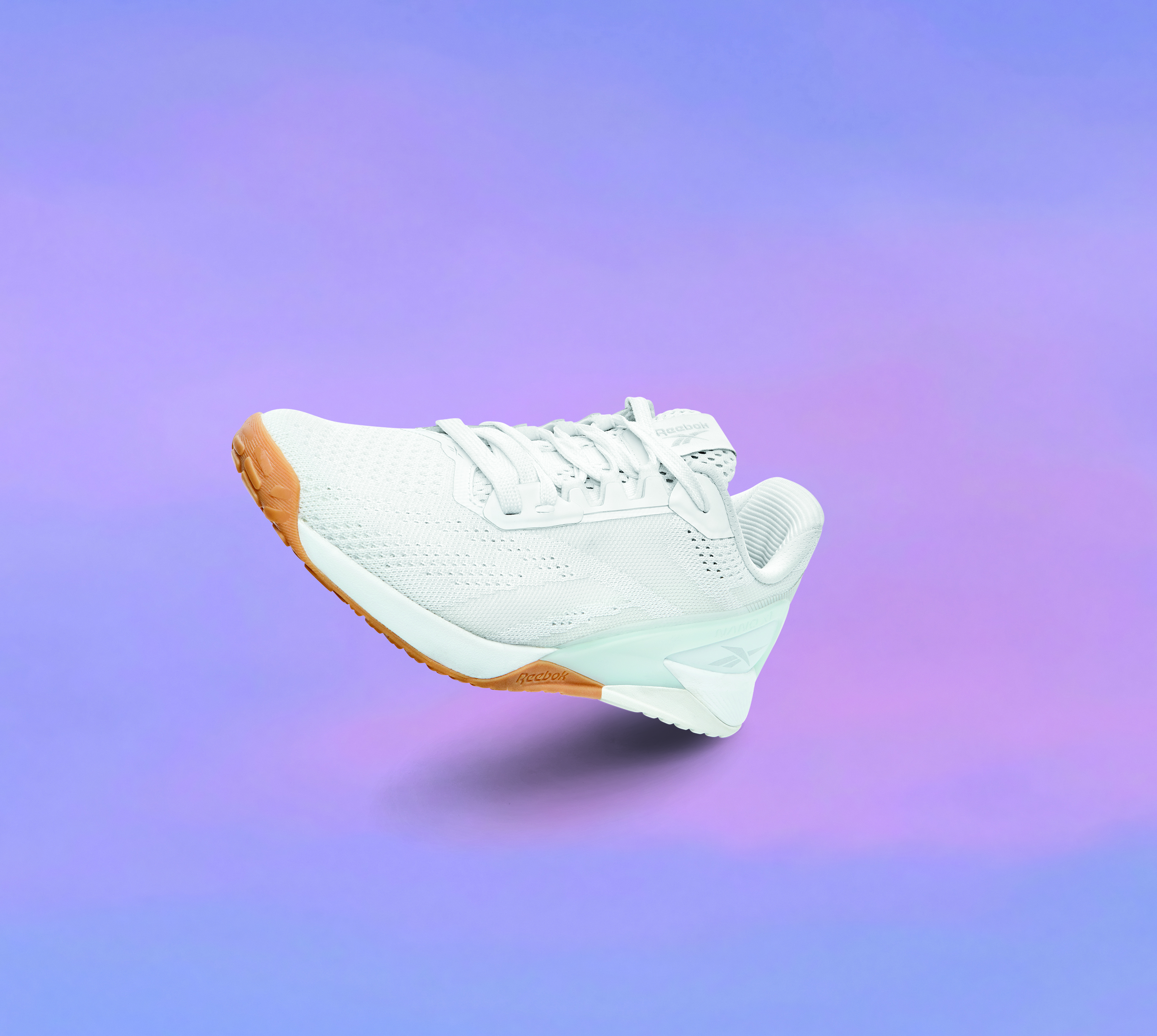 Reebok показав свої найпрогресивніші і універсальні кросівки серії Reebok Nano, які підходять для будь-яких видів тренувань