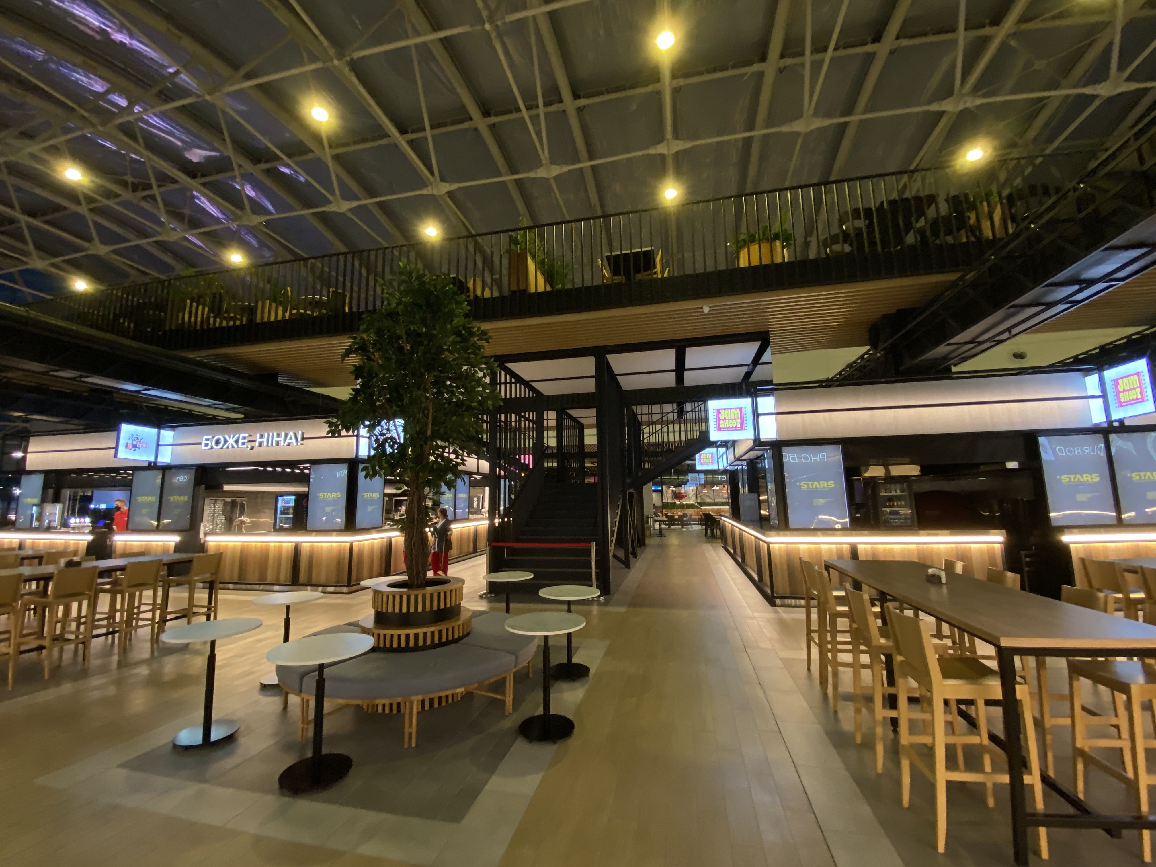 Все заведения оформлены в едином стиле. Фото: retailers