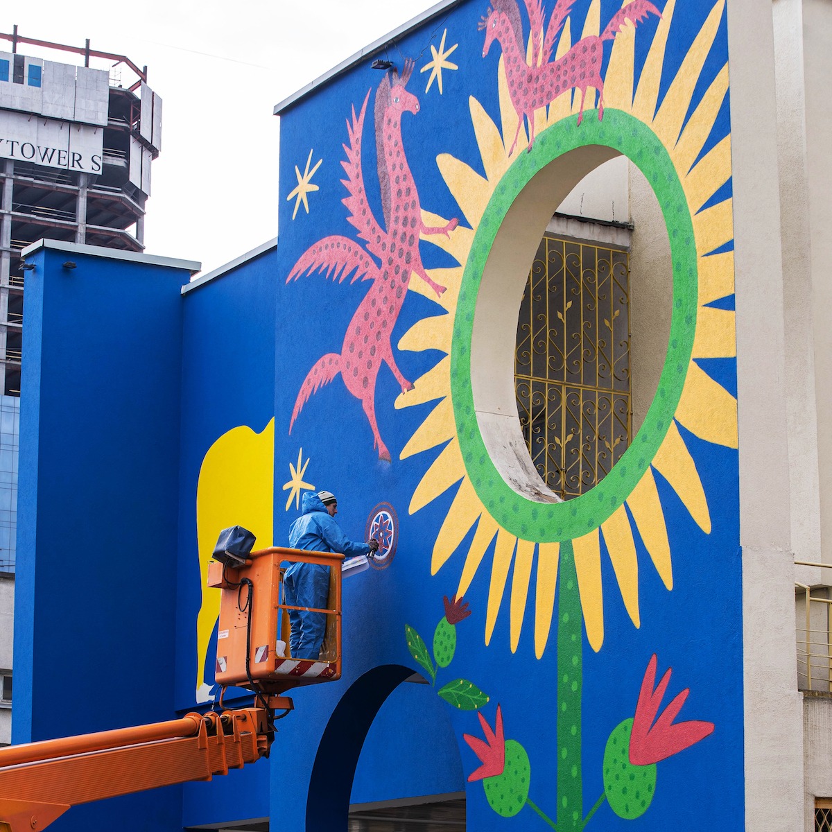 Создание граффити на стенах больницы 