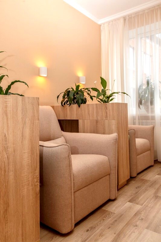 Не лише в коридорах: де в українських лікарнях можуть перебувати батьки хворих дітей фото 12 11