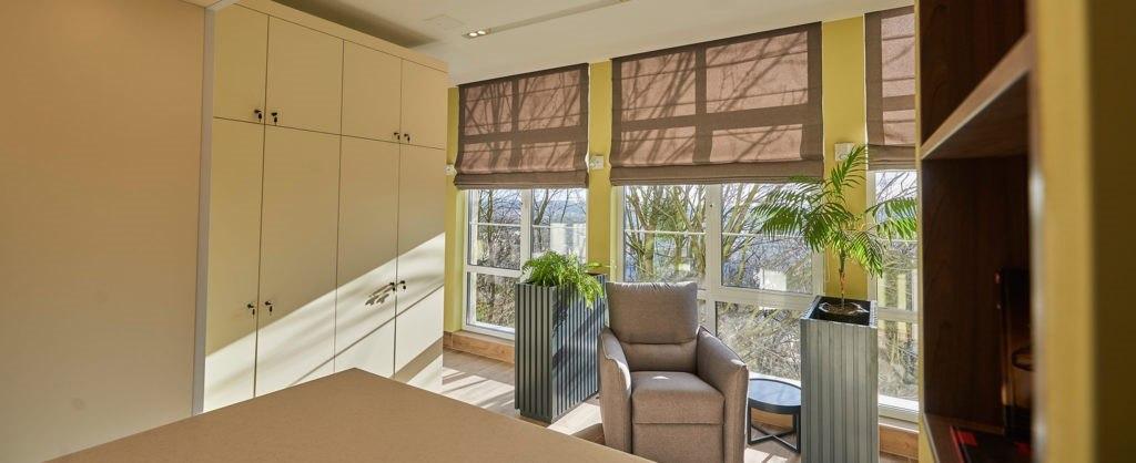 Не лише в коридорах: де в українських лікарнях можуть перебувати батьки хворих дітей фото 5 4