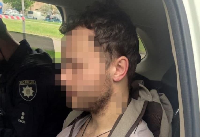 Мизантроп на максималках: хулиган рассказал, зачем поджег троллейбус на Троещине фото 1