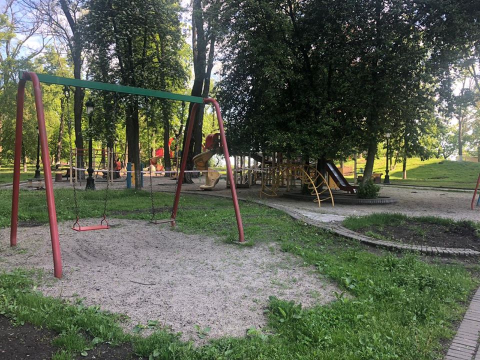 Полюбуйся: в Мариинском парке обновят детскую площадку фото 1