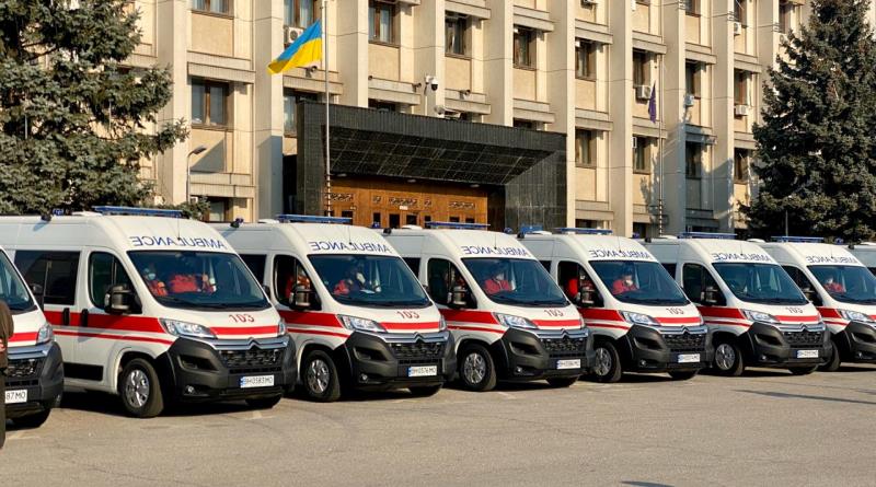 Помогают медикам: "скорая помощь" может бесплатно починить спецтранспорт фото 1