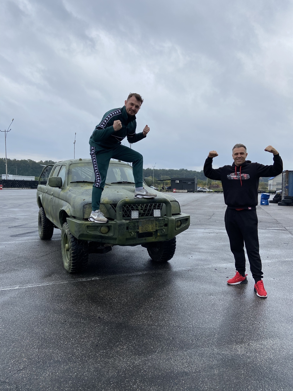 FAVBET прокачали перше авто для ЗСУ.