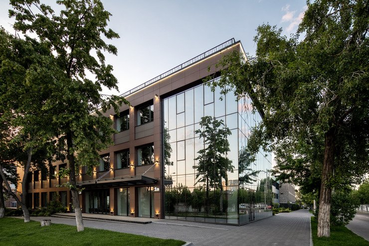 Фото: Хмарочос