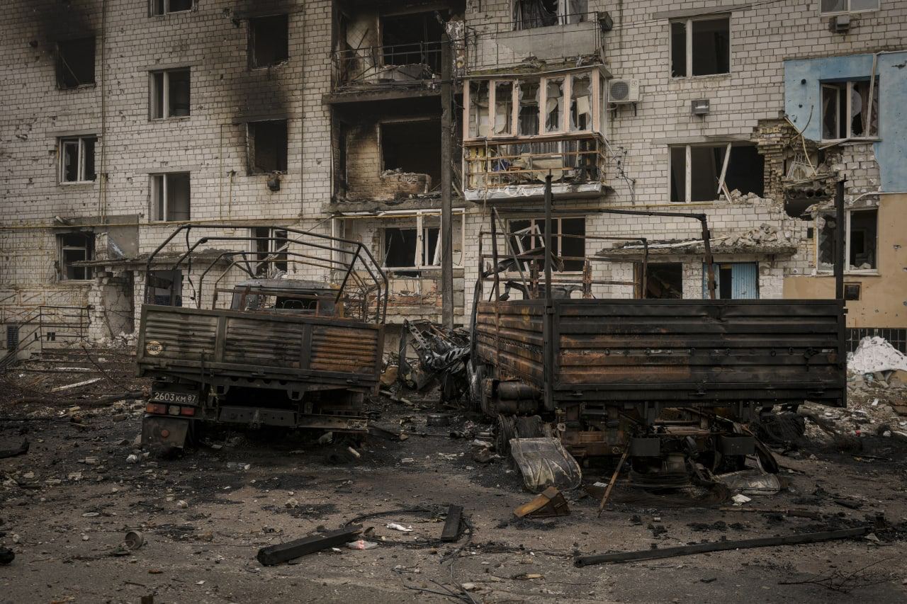 Где-то в Киевской области после освобождения от российской оккупации - фото: Vadim Ghirda/Rodrigo Abd.