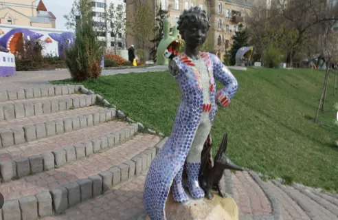 Как скульптура выглядела раньше. Фото: Сегодня