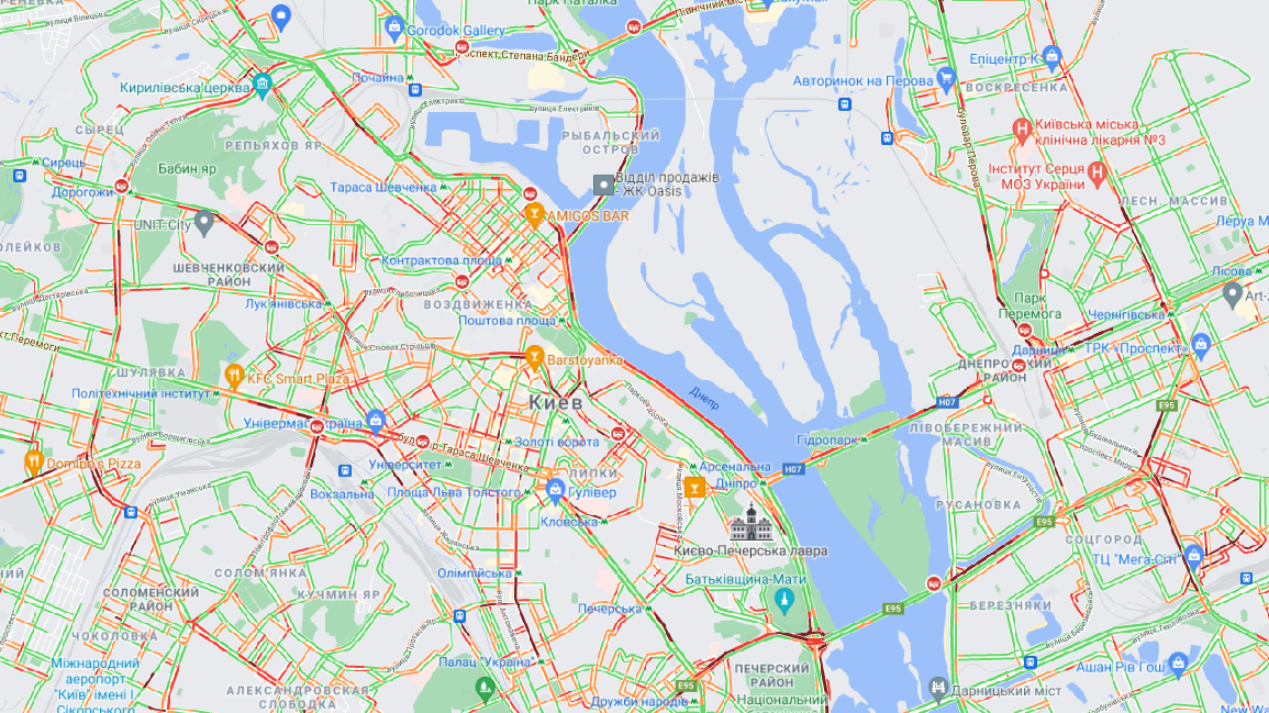Пробки на дорогах в 11:50.