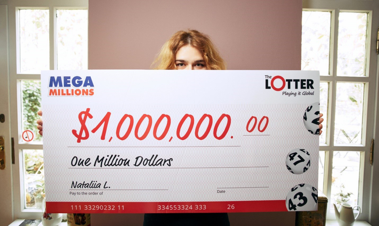 В 2016 г. Наталия из Украины угадала выигрышную комбинацию из пяти основных номеров Mega Millions США – 1, 10, 57, 66 и 75, что принесло ей баснословный выигрыш в $1 миллион! 