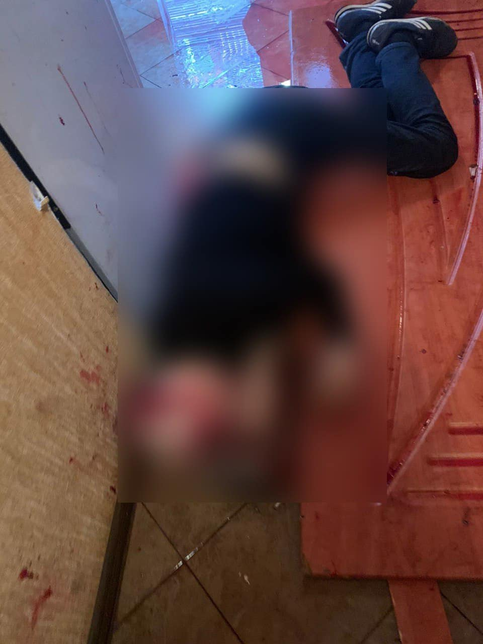 Пьяный житель Ирпеня до смерти избил собутыльника, еще один выпрыгнул из окна фото 1