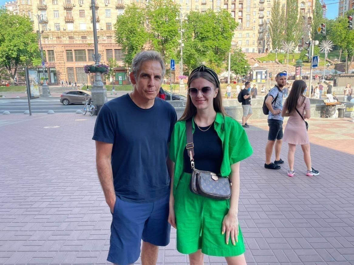 Бен Стіллер гуляв Хрещатиком у Києві.