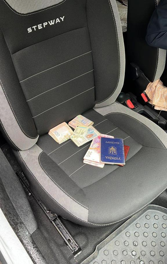 Начальника райуправления Госпродпотребслужбы Киевщины поймали на взятках.