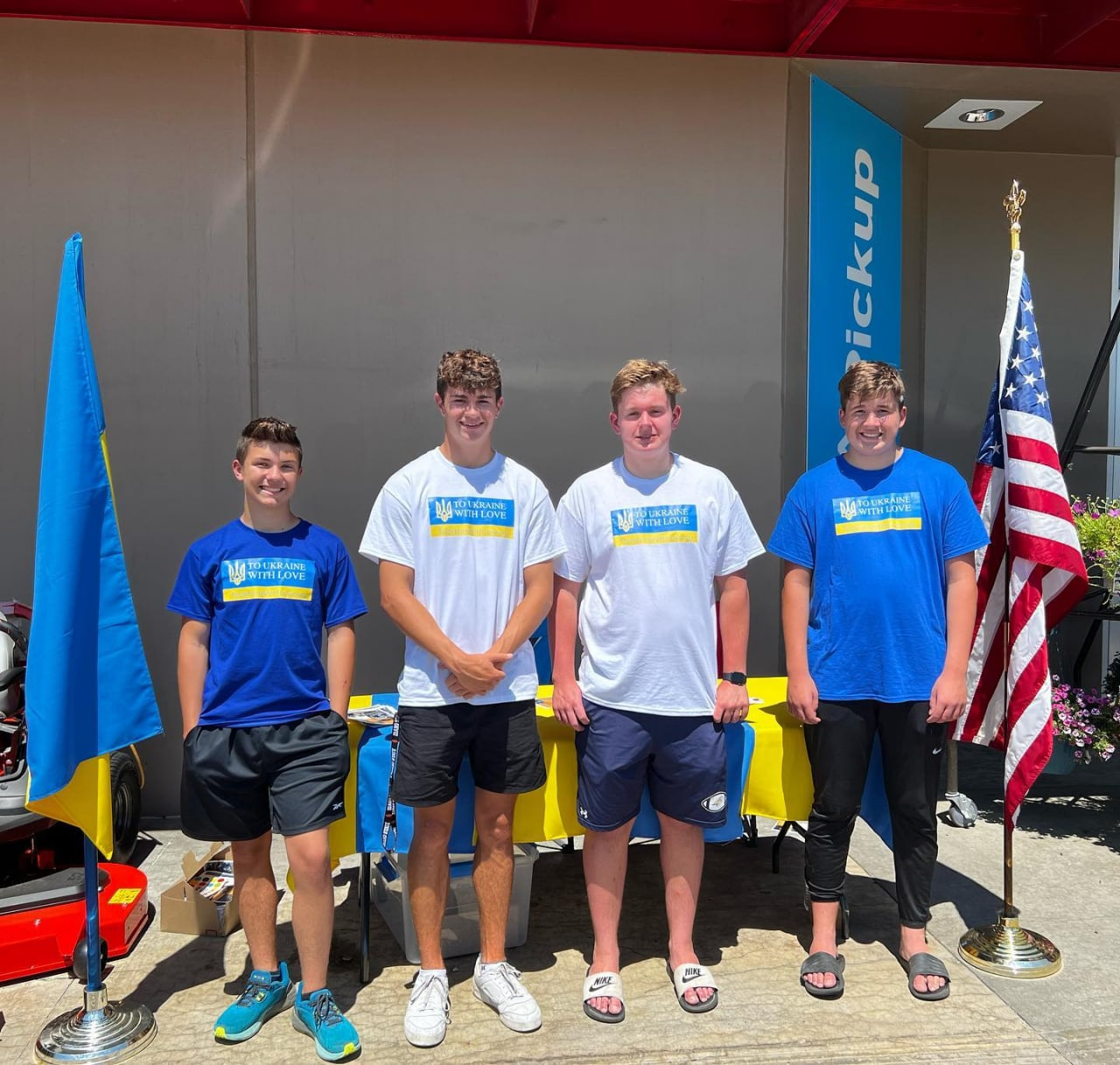 Школьники из США собрали деньги на модульные дома для семей из Макарова.