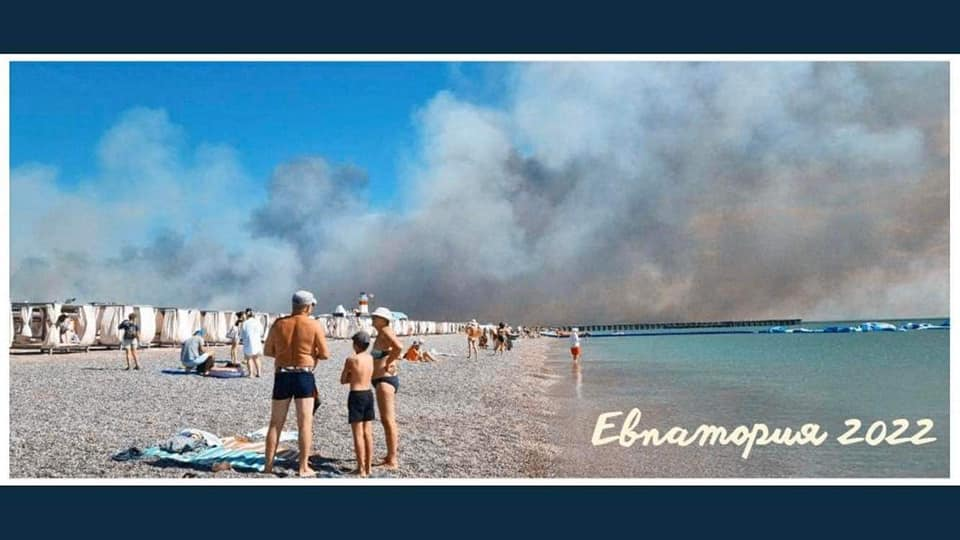 Как в сети шутят о взрывах в Крыму: подборка мемов.