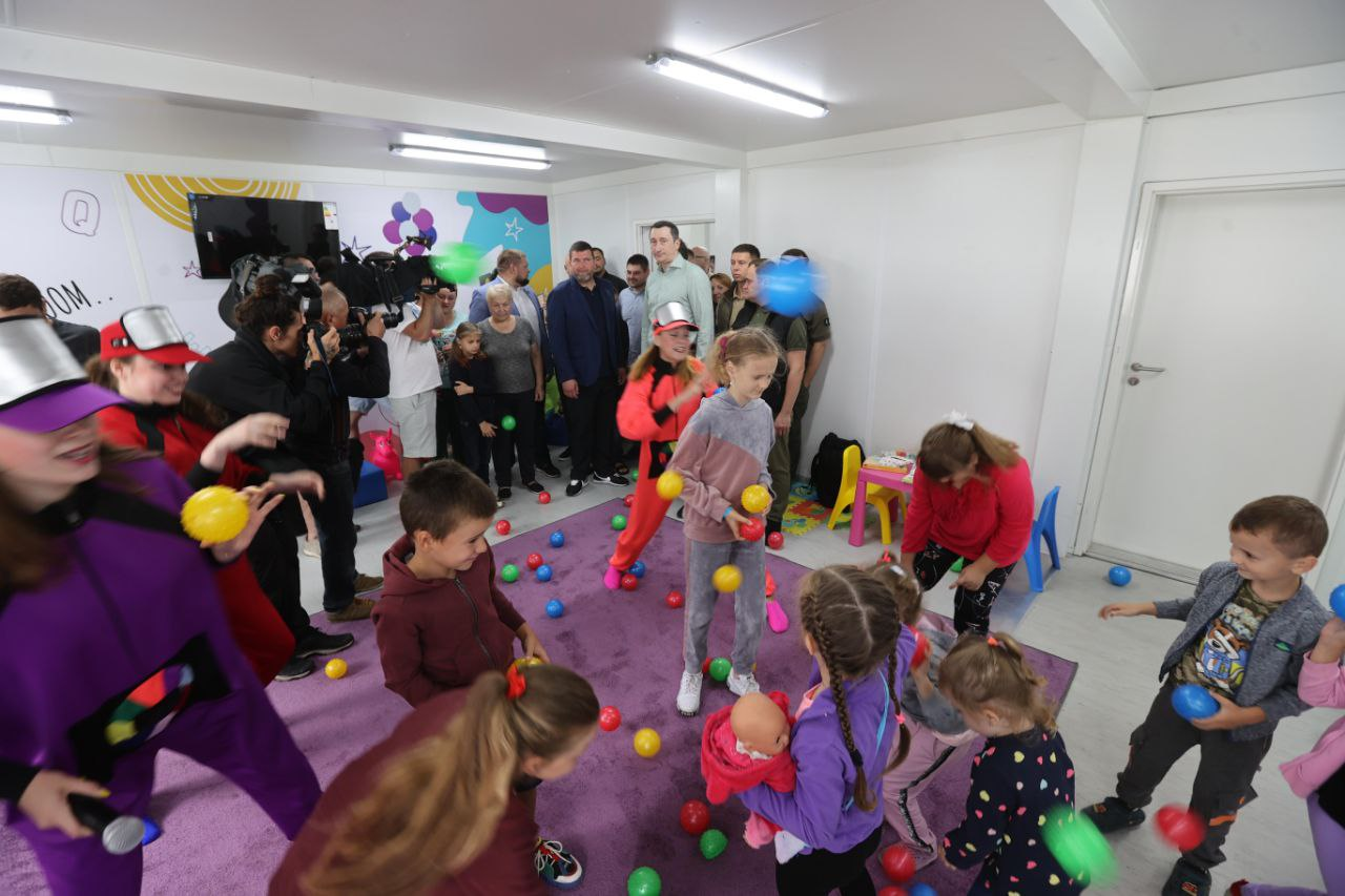 В Ірпені відкрили ще одне модульне містечко для людей, які втратили свої будинки.