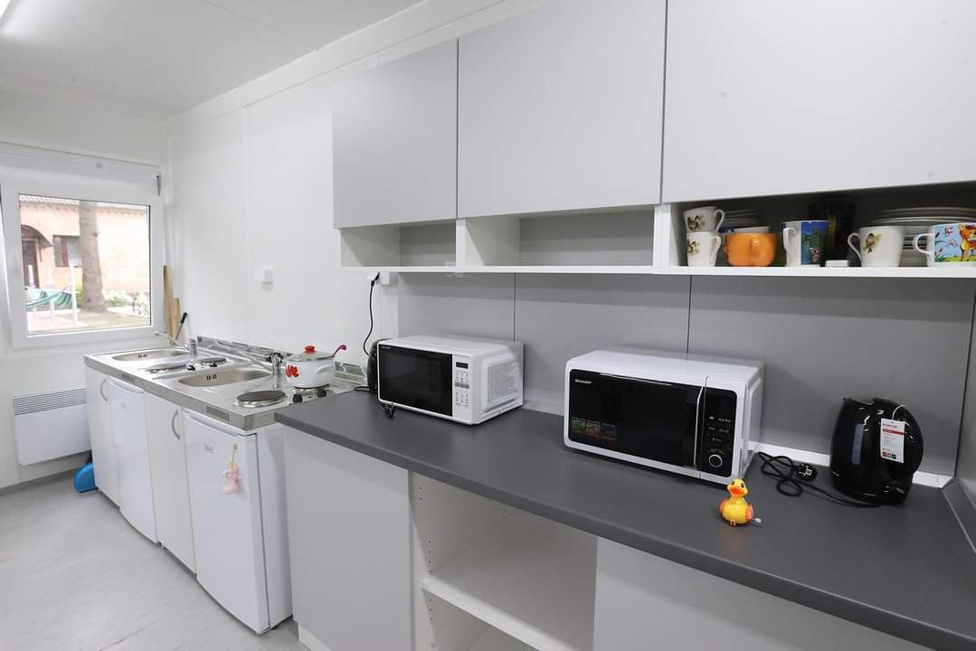 В Ірпені відкрили ще одне модульне містечко для людей, які втратили свої будинки.