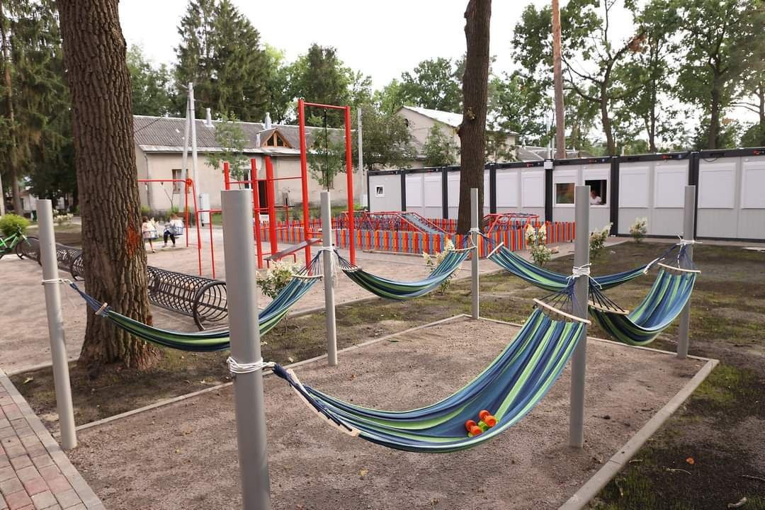 В Ірпені відкрили ще одне модульне містечко для людей, які втратили свої будинки.