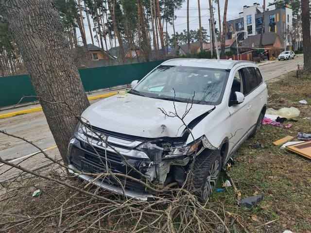 Автомобіль, у якому загинув Паша Лі.