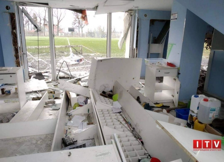 Как стадион "Чемпион" в Ирпене выглядел после боевых действий.