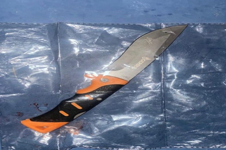 В Киеве пассажир напал с ножом на маршрутчика и украл его выручку