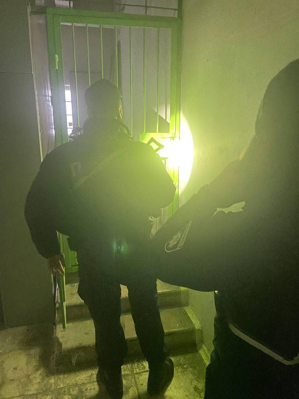 В Киеве неизвестные построили целый этаж на крыше многоквартирного дома фото 1