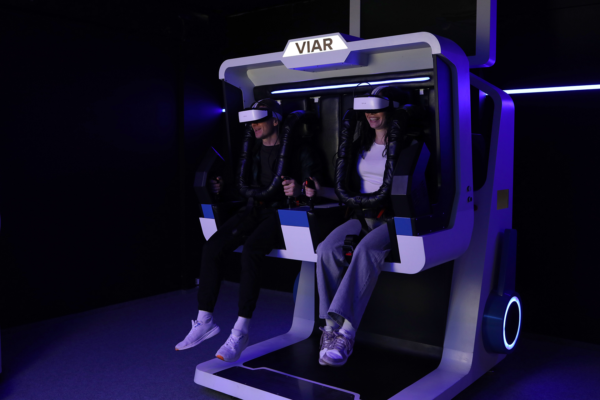 В Киеве открылся VR-клуб с ареной свободного перемещения на 250 м² фото 4 3