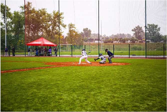 Как выглядит самый большой бейсбольный стадион Украины, открытый в Киеве