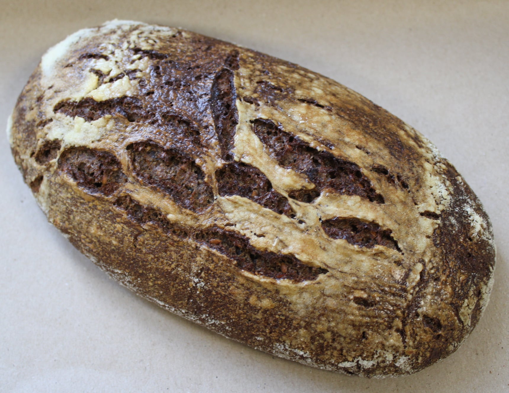 В Киеве начали печь "Чернобаевский" хлеб