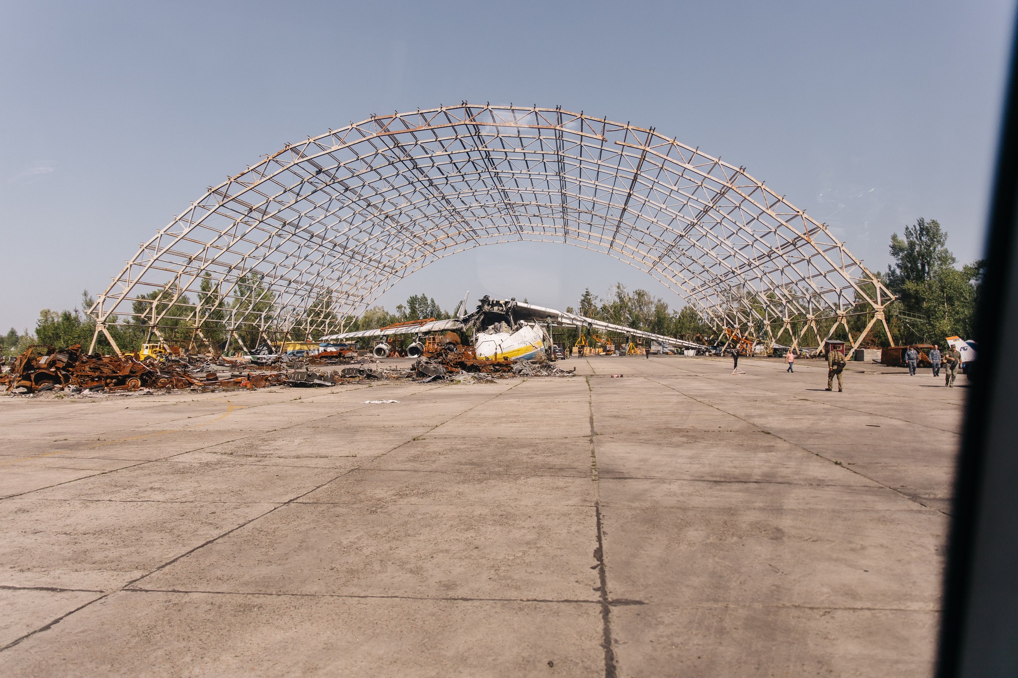 Как выглядит "Мрия" и аэропорт Гостомеля