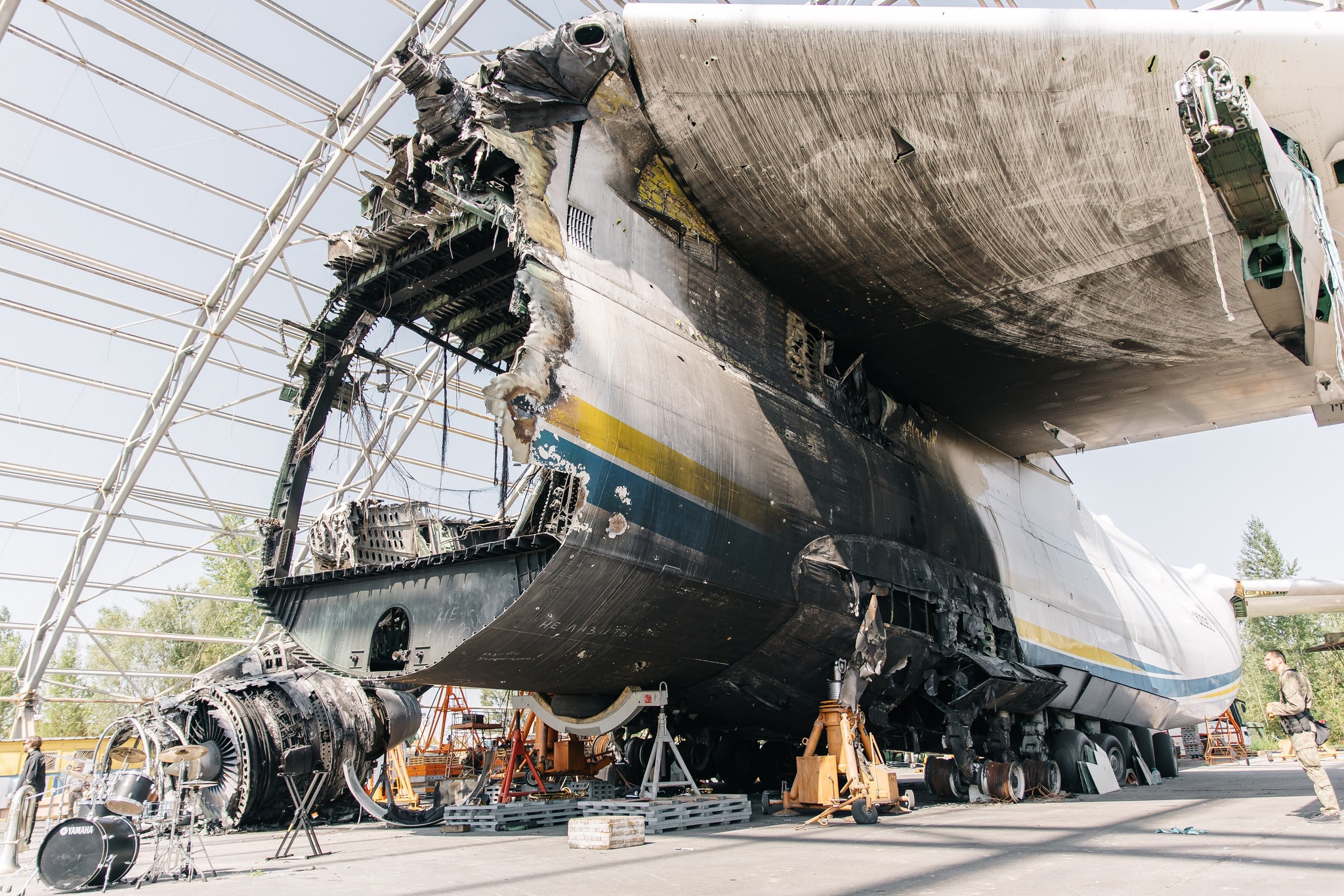 Как выглядит "Мрия" и аэропорт Гостомеля